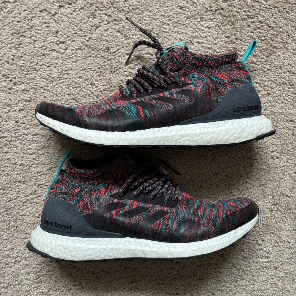 Adidas Ultra Boost ATR ~ RARE - Picture 1 of 5